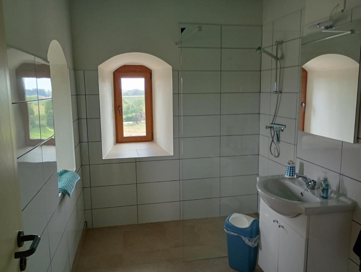 Le Nid Du Sanglier Otel Verlaine Dış mekan fotoğraf